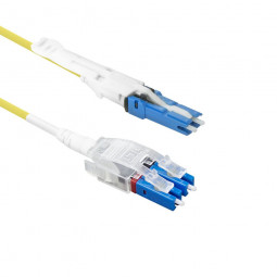 ACT Singlemode 9/125 OS2 Polarity Twist uniboot duplex fiber patch cable with CS - LC connectors 0,5m Yellow